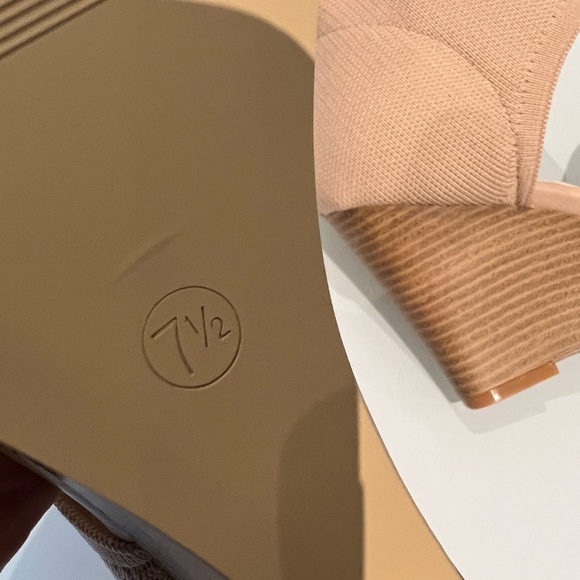 Wedge sandals Newbella size 7.5 - Picture 11 of 11